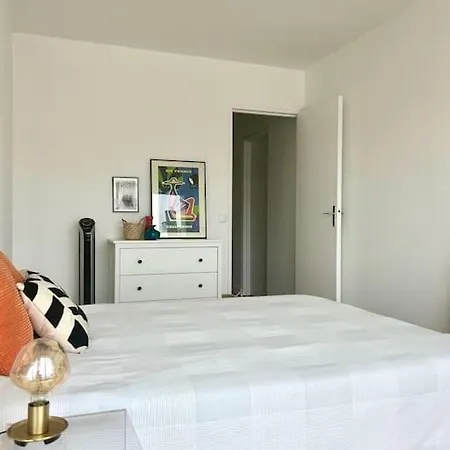 Daire 20e, 70m2 Calme Et Lumineux Avec 2 Balcons Paris