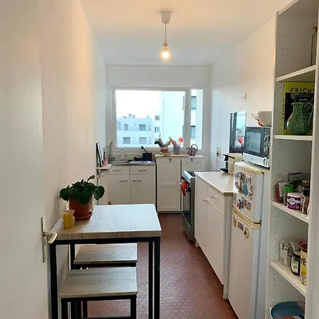 20e, 70m2 Calme Et Lumineux Avec 2 Balcons Daire Paris
